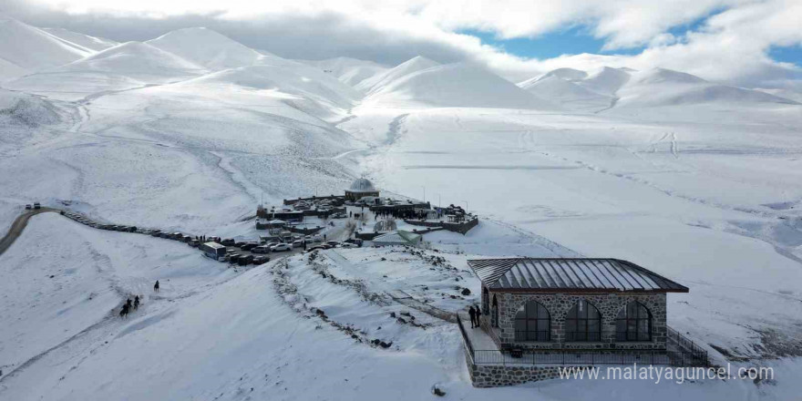 Pir Ali Baba Türbesi düzenlenen törenle açıldı