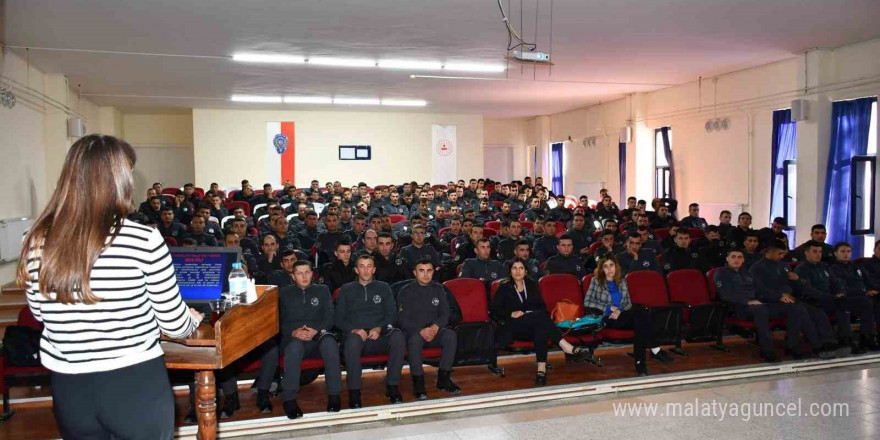 Polis adaylarına ‘Aile İçi İletişim ve Kadına Karşı Şiddetle Mücadele Eğitimi’ verildi