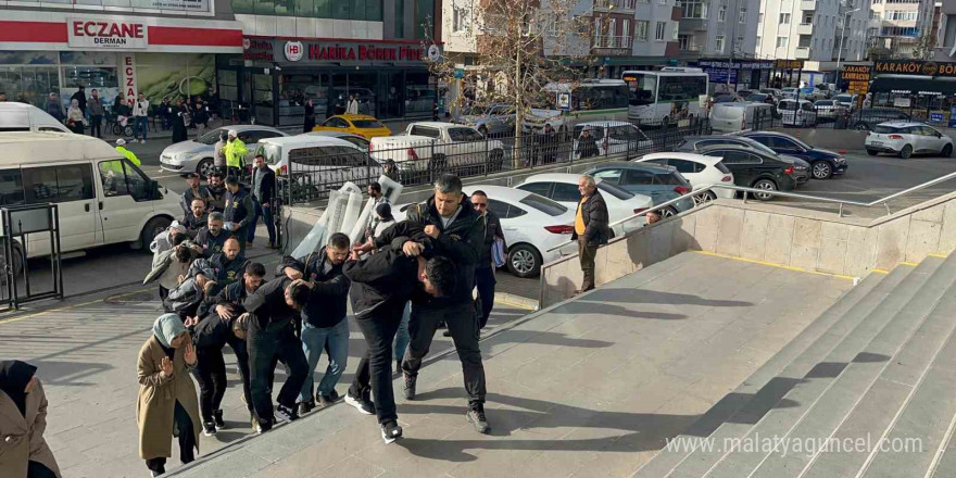 Polis kılığına giren çete 25 milyon lira dolandırıcılık yaptı