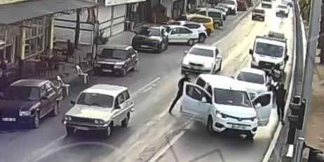 Polis önünü kesti, 29 suç kaydı bulunan şahsı yakaladı