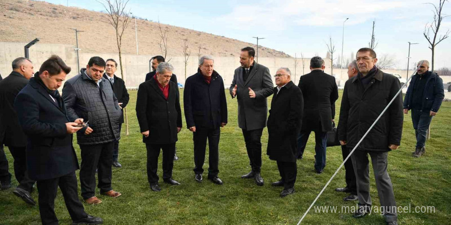 Protokolden Kayseri Yeşilay Uyuşturucuyla Mücadele Rehabilitasyon Merkezi’ni ziyaret etti