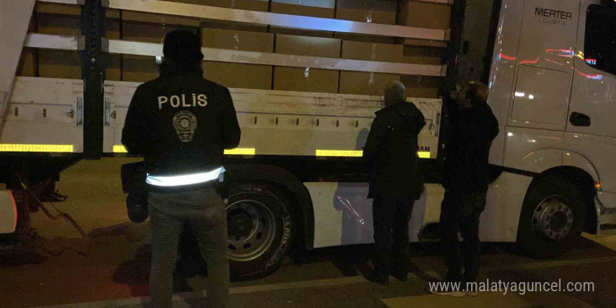 PTS alarmı veren tır polisi harekete geçirdi