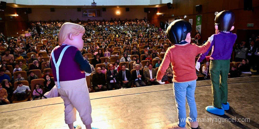 Rafadan Tayfa gösterisinde eğlenceli anlar yaşandı