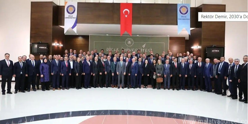 Rektör Demir, 2030’a Doğru Yükseköğretim Vizyonu toplantısına katıldı