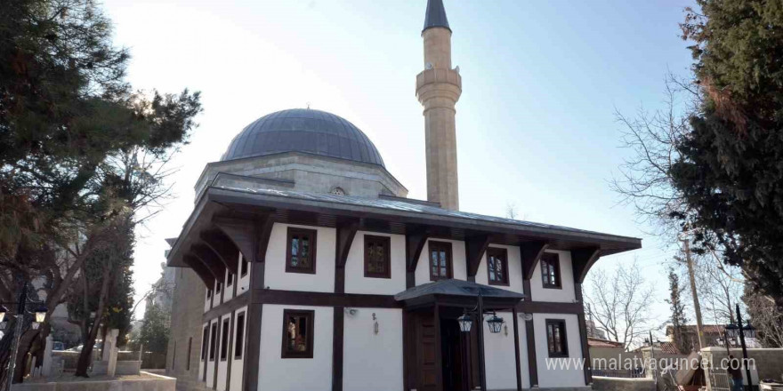 Restorasyonu tamamlanan 514 yıllık cami Regaip Kandili’nde ibadete açılacak