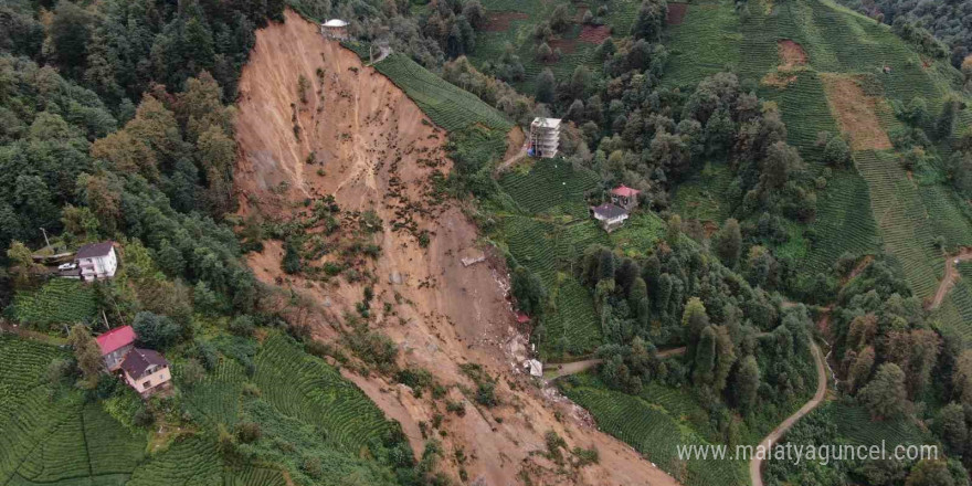 Rize’de heyelanın yaşandığı alan havadan görüntülendi