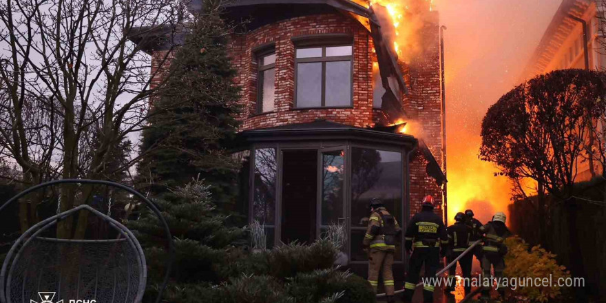 Rusya, Ukrayna’ya kıtalararası balistik füze fırlattı