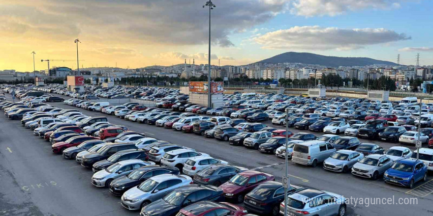 Sabiha Gökçen Havalimanı yeni otoparkıyla yarıyıl tatiline hazır