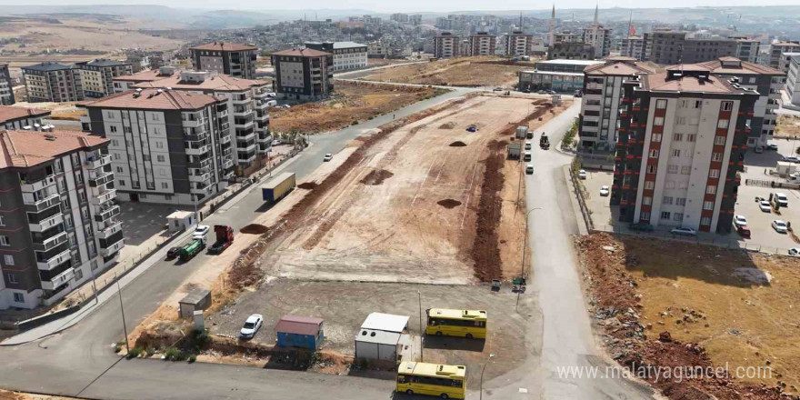 Sacır ve Göktürk Mahallesi’nde park yapımı başladı