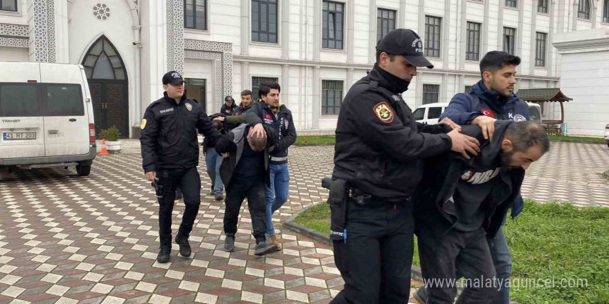 Sadece gözleri gözüküyordu, çetenin düğümünü polis çözdü