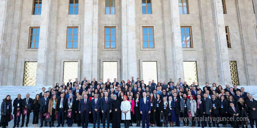 Sadife öğretmen Eskişehir adına başkentte fidan dikti