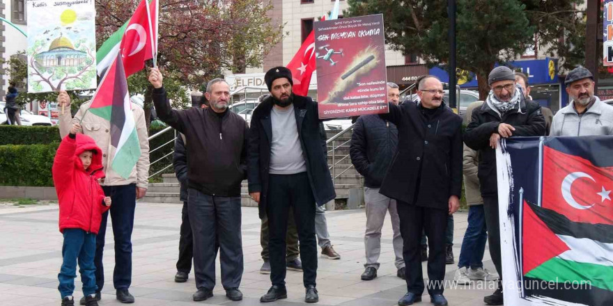 Sağlık çalışanları sessiz yürüyüşlerini 50’nci haftada da sürdürdü