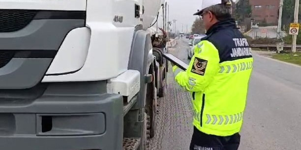 Sakarya’da 804 araç ve 227 sürücü trafikten men edildi