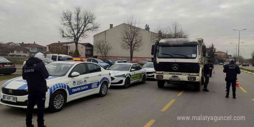 Sakarya’da ağır tonajlı araçlara denetim