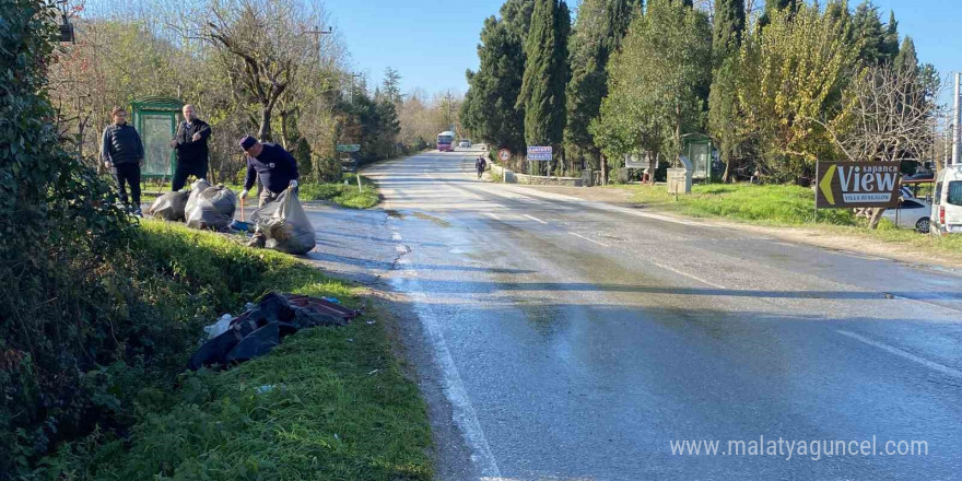 Sakarya’da feci kaza: Baba olay yerinde hayatını kaybetti, oğlu ağır yaralandı