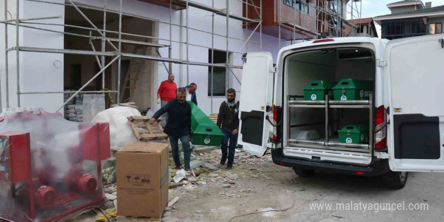 Sakarya’da feci olay: İnşaatta üzerine asansör düşen 2 kişi öldü