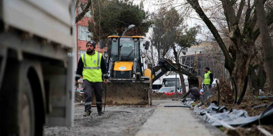 Sakarya’nın kalbindeki en eski cadde, yeni yaşam alanına dönüşüyor