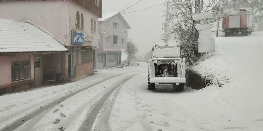 Sakarya’nın yüksek kesimleri beyaza büründü