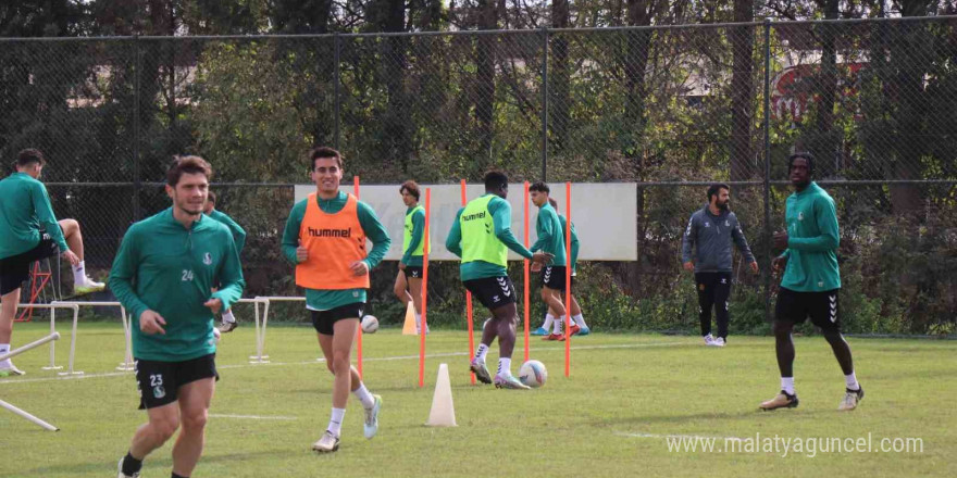 Sakaryaspor, Bandırmaspor mesaisinde