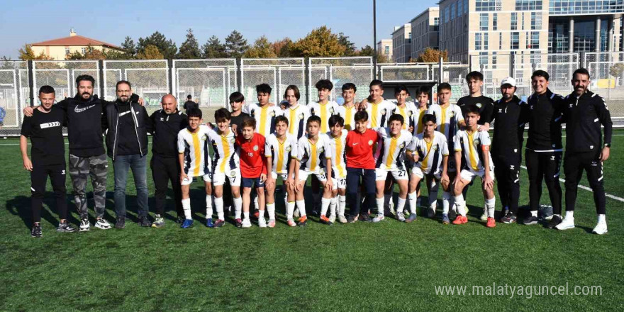 Şampiyon değişmedi, Talas Belediyespor U14 yine zirvede