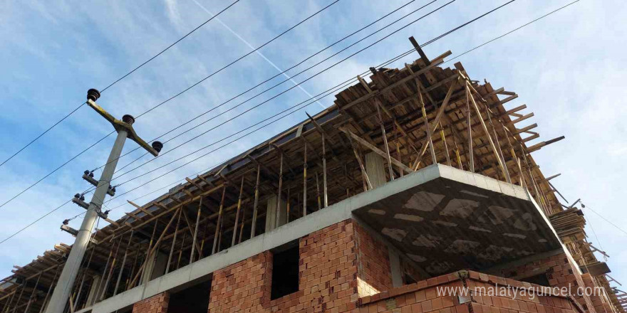 Samsun’da akıma kapılan genç işçi ağır yaralandı