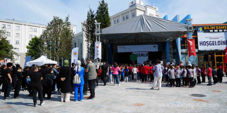 Samsun’da Bilim Benliği: Öğrenciler 55 farklı atölye ile buluştu