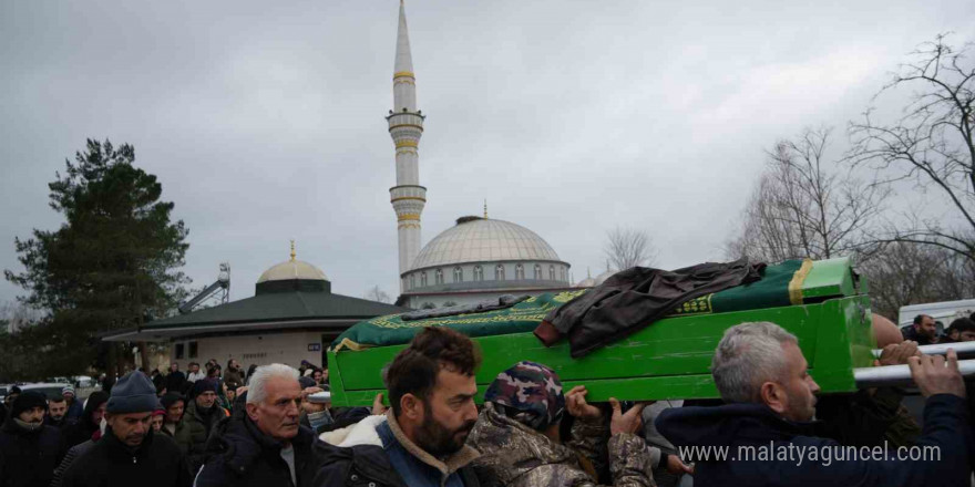 Samsun’da cansız bedeni bulunan balıkçı son yolculuğuna uğurlandı