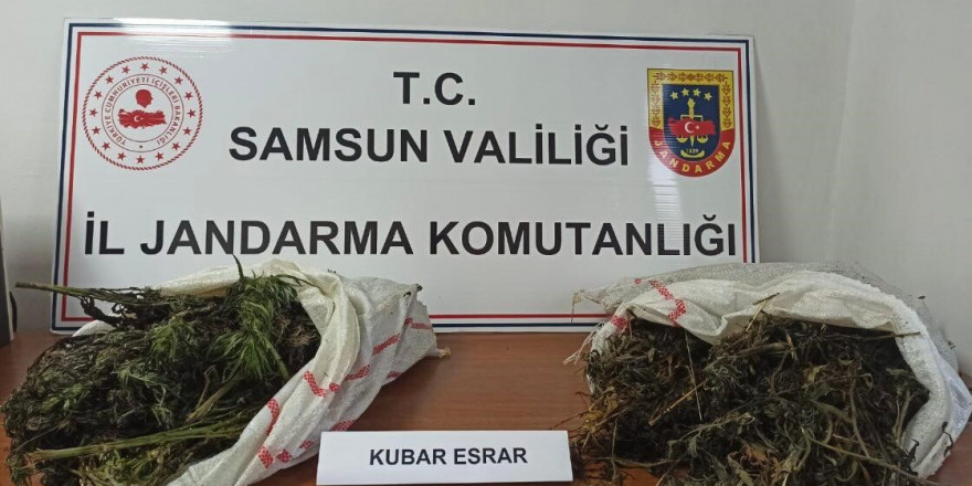 Samsun’da jandarma 6 kilo 930 gram kubar esrar ele geçirdi