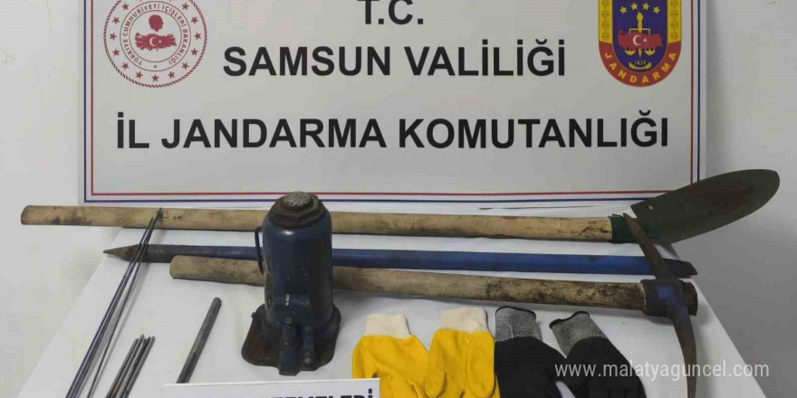 Samsun’da kaçak kazı yapan 3 kişi yakalandı