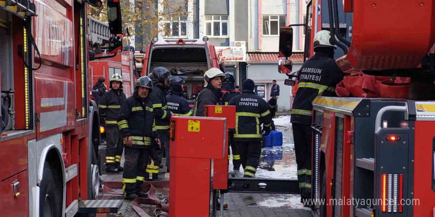 Samsun’da mobilya imalathanesinde yangın