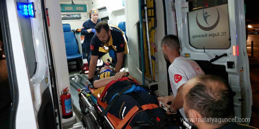 Samsun’da tramvay ambulansla çarpıştı: 4 sağlık çalışanı yaralandı