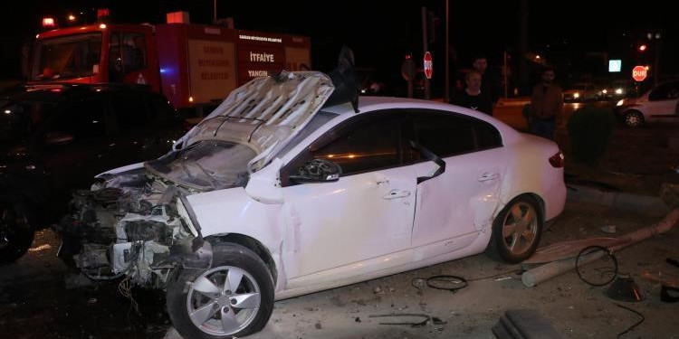 Samsun’da zincirleme trafik kazası: 4 kişi yaralandı