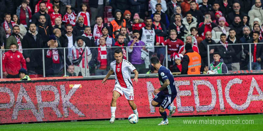 Samsunspor, Emre Kılınç’ın dizinin fotoğrafını paylaştı