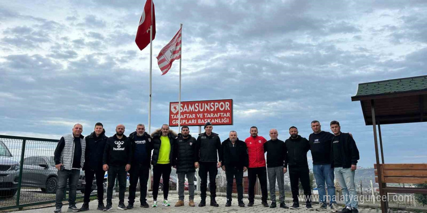 Samsunspor taraftarları ve spor polisi arasında fikir alışverişi