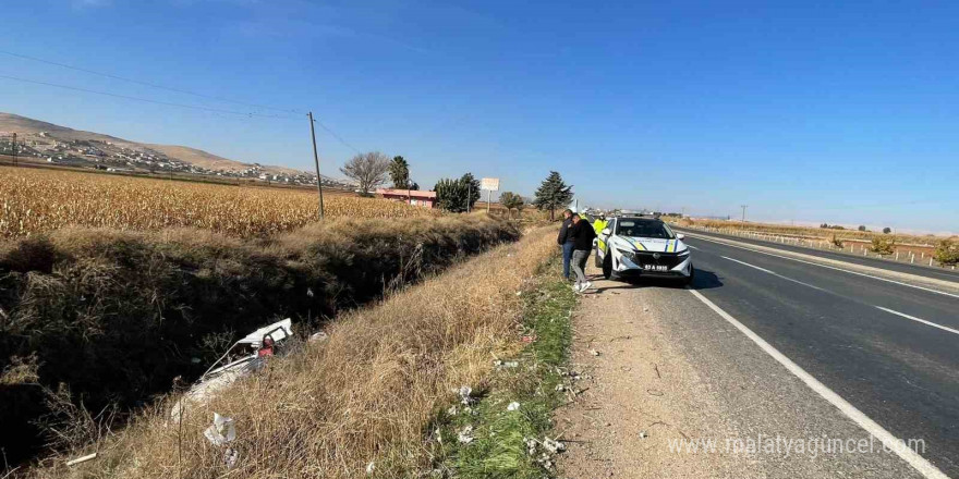 Şanlıurfa’da otomobil devrildi: 5 yaralı