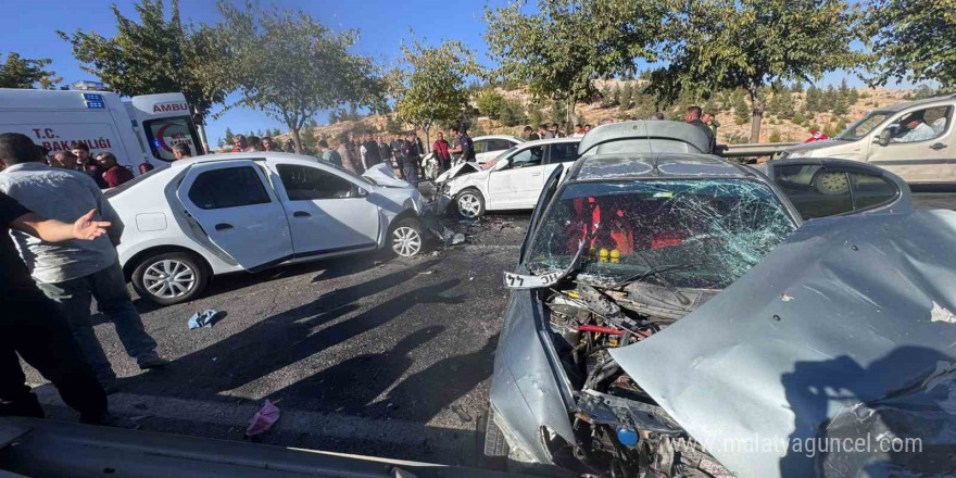 Şanlıurfa’da zincirleme trafik kazası: 5 yaralı