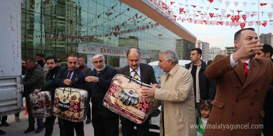 Şanlıurfa’dan Suriye’ye 5 tır yardım dualarla gönderildi