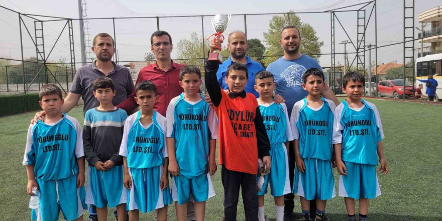 Sarıgöl’de 23 Nisan Ulusal Egemenlik Futbol Turnuvası sona erdi