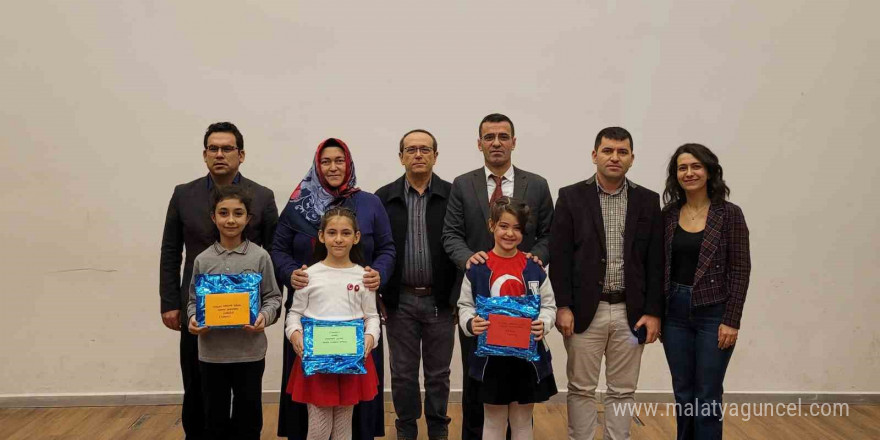 Sarıgöl’de İstiklâl Marşı’nı güzel okuma yarışması düzenlendi