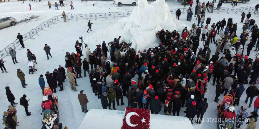 Sarıkamış Harekatı’nın 110. yılı anma etkinlikleri için yapılan heykeller açıldı