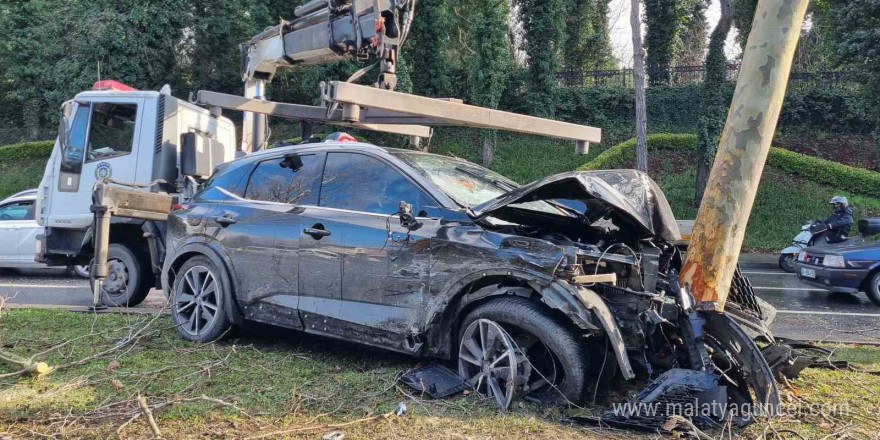 Sarıyer’de makas atan sürücü kazaya neden oldu: 2 yaralı