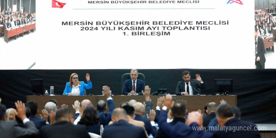 Seçer: 'İkinci 5 yıllık sürecimizde Mersinlileri raylı sisteme bindireceğiz”