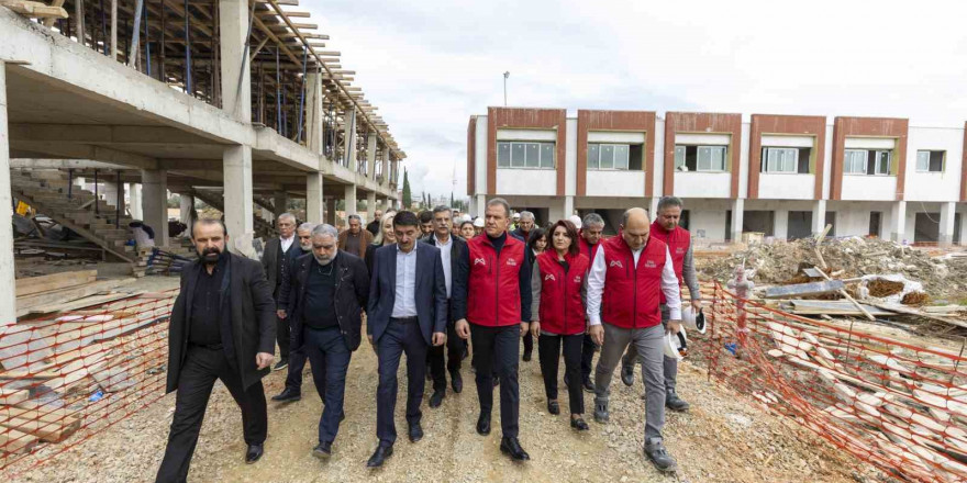 Seçer, lojistik merkezi çalışmalarını yerinde inceledi