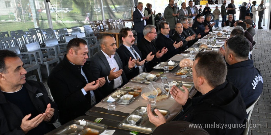 Şehit Hüseyin Özdemir hayır yemeği ve mevlitle anıldı