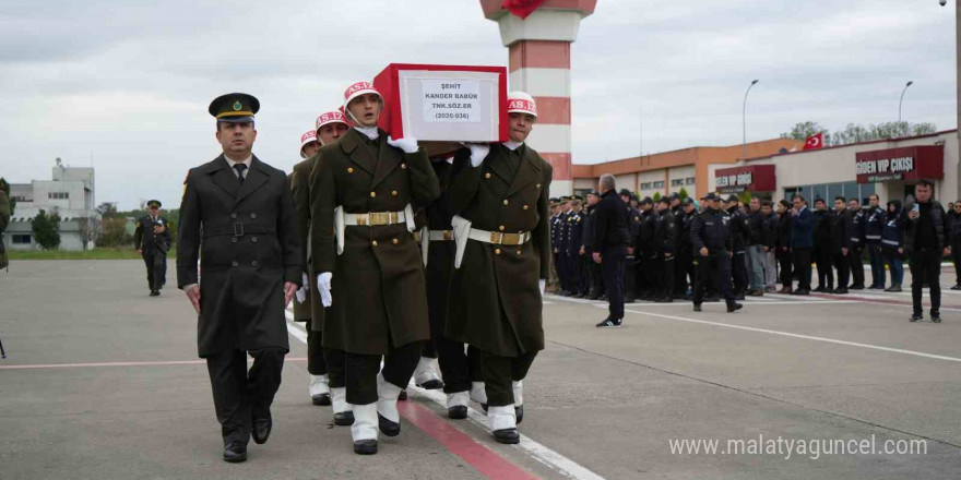 Şehit Kander Babür’ün naaşı Samsun’a getirildi