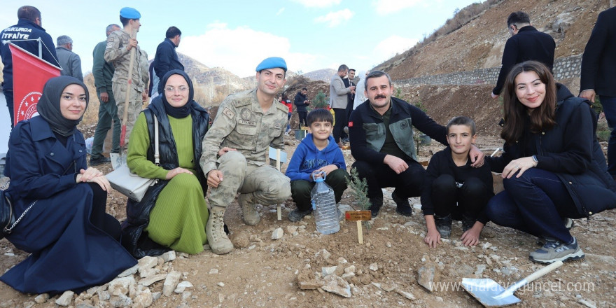 Şehit öğretmenler anısına hatıra ormanı oluşturuldu