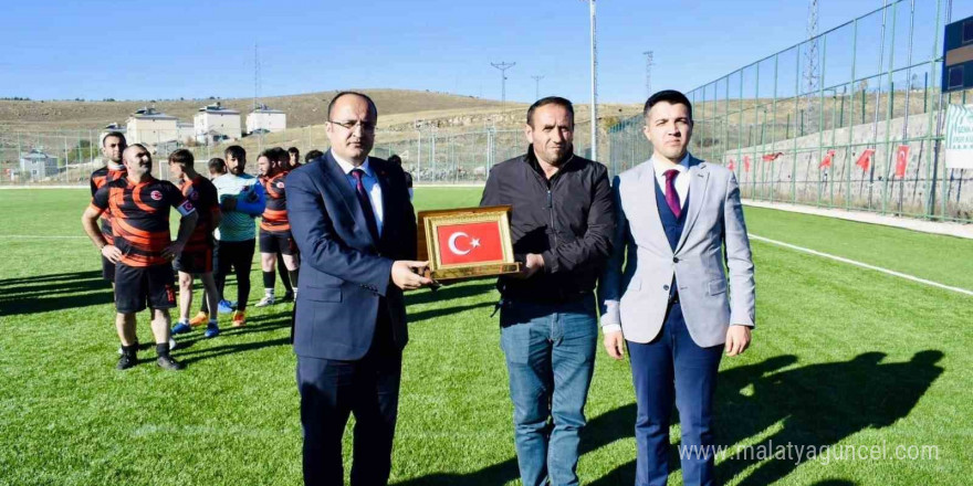 Şehit Piyade Çavuş Tuğ adına futbol turnuvası