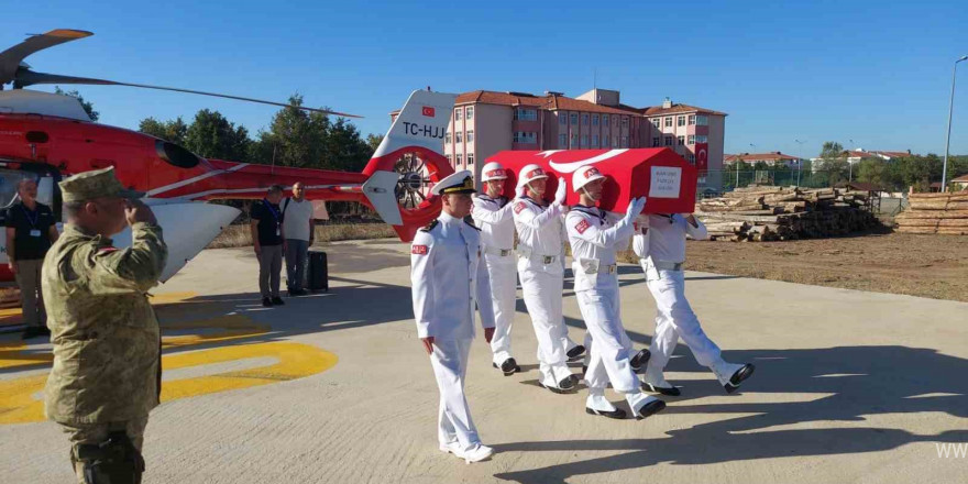 Şehit Piyade Uzman Çavuş Burak Geniş memleketi Yenice’de toprağa verildi