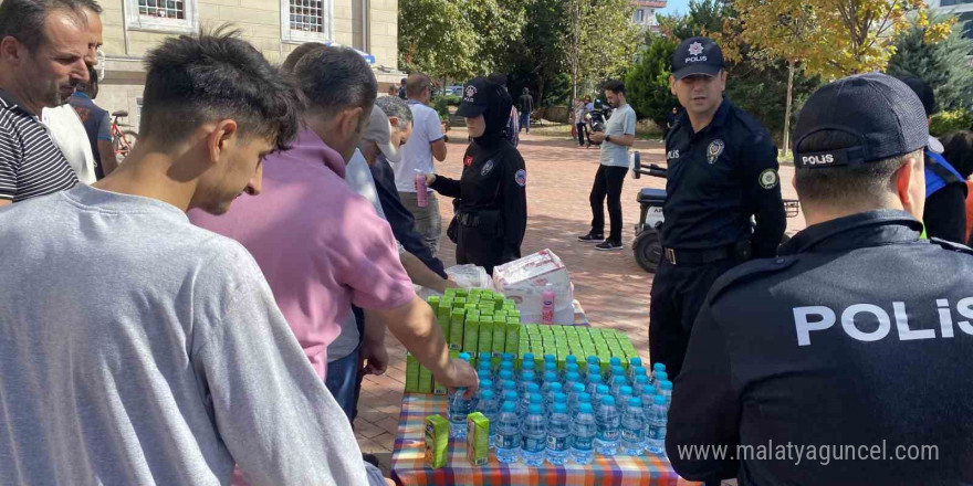 Şehit Polis Cihat Ermiş ölüm yıl dönümünde dualarla anıldı