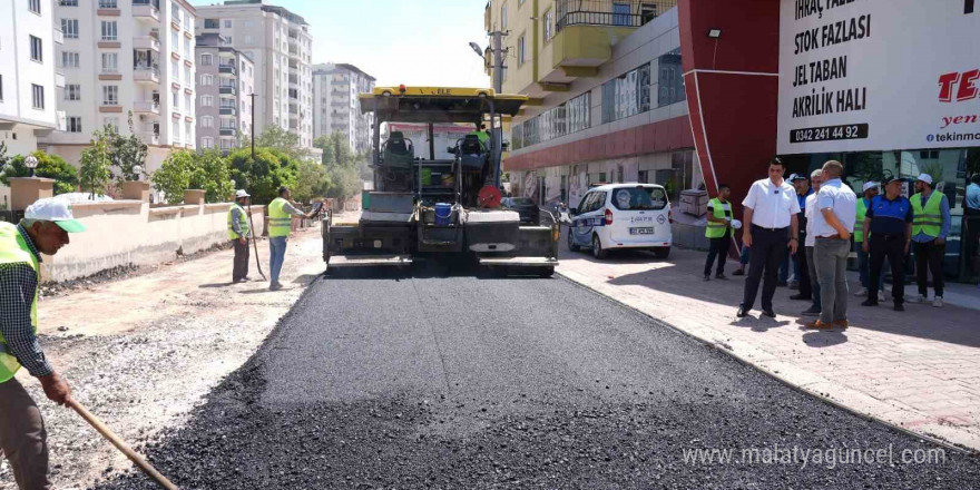 Şehitkamil’de asfalt seferberliği devam ediyor